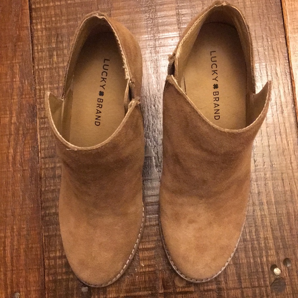 8.5 Lucky Brand wedge booties
